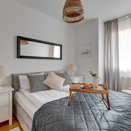 Апартаменти Amalfi - Quiet Family By Lion