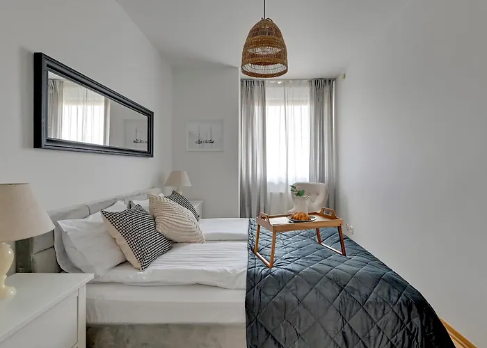 Amalfi - Quiet Family By Lion *